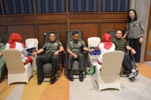 Pejuang Kemanusiaan Hadir Pada Kegiatan Donor Darah Dalam Rangka Hut Ke – 78 Persit Kartika Chandra Kirana