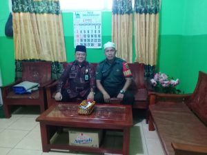 Babinsa 3/4 Ulu Komsos Bersama Kepala KUA Membahas Pengajuan Proses Nikah Dan Cerai