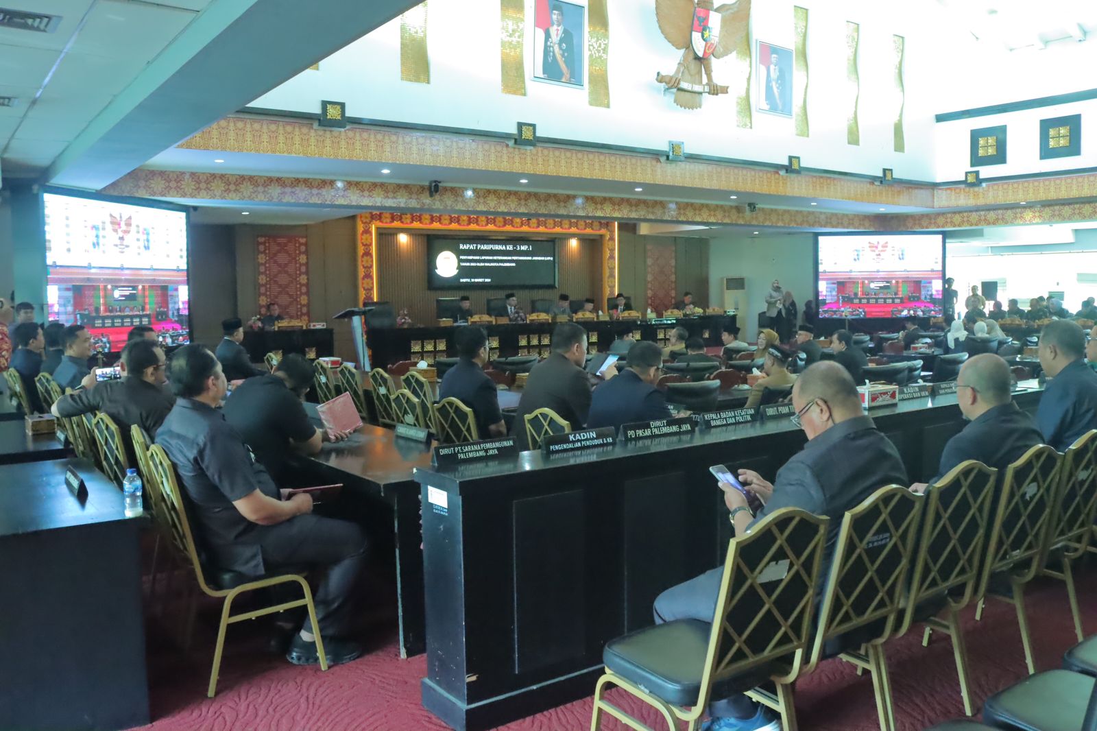Rapat Paripurna DPRD Palembang Bahas LKPJ Walikota Tahun 2023 3