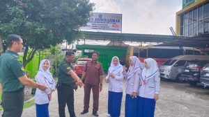 Serda Handono Komsos Bersama Anak-anak STIKES Abdurahman