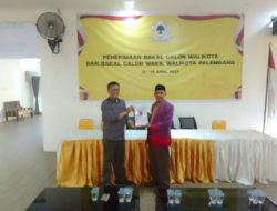 Siap Maju Di Pilkada Palembang, H. Haidir Kalingi Serahkan Formulir Ke DPD Golkar