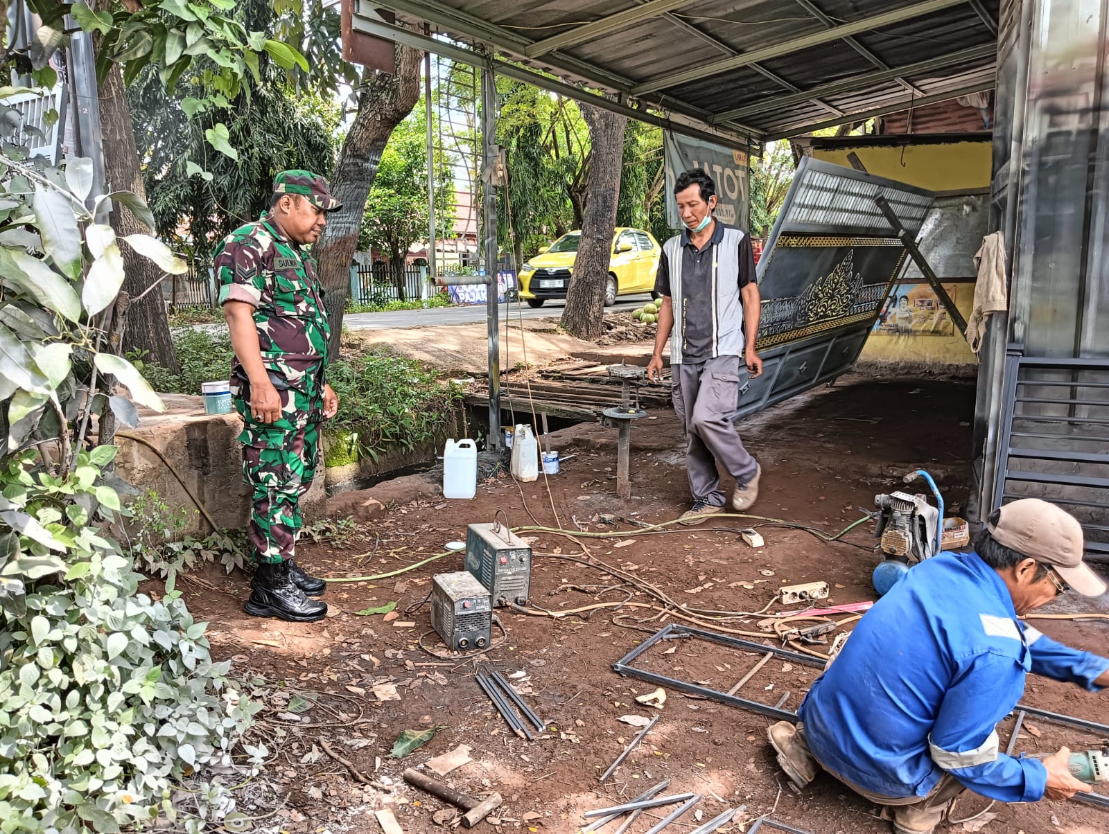 Komsos Bersama Pengusaha Bengkel Berikan Motivasi Dan Dorongan Semangat 1