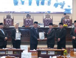BPK RI Serahkan LHP Atas LKPD Provinsi ke DPRD Sumsel