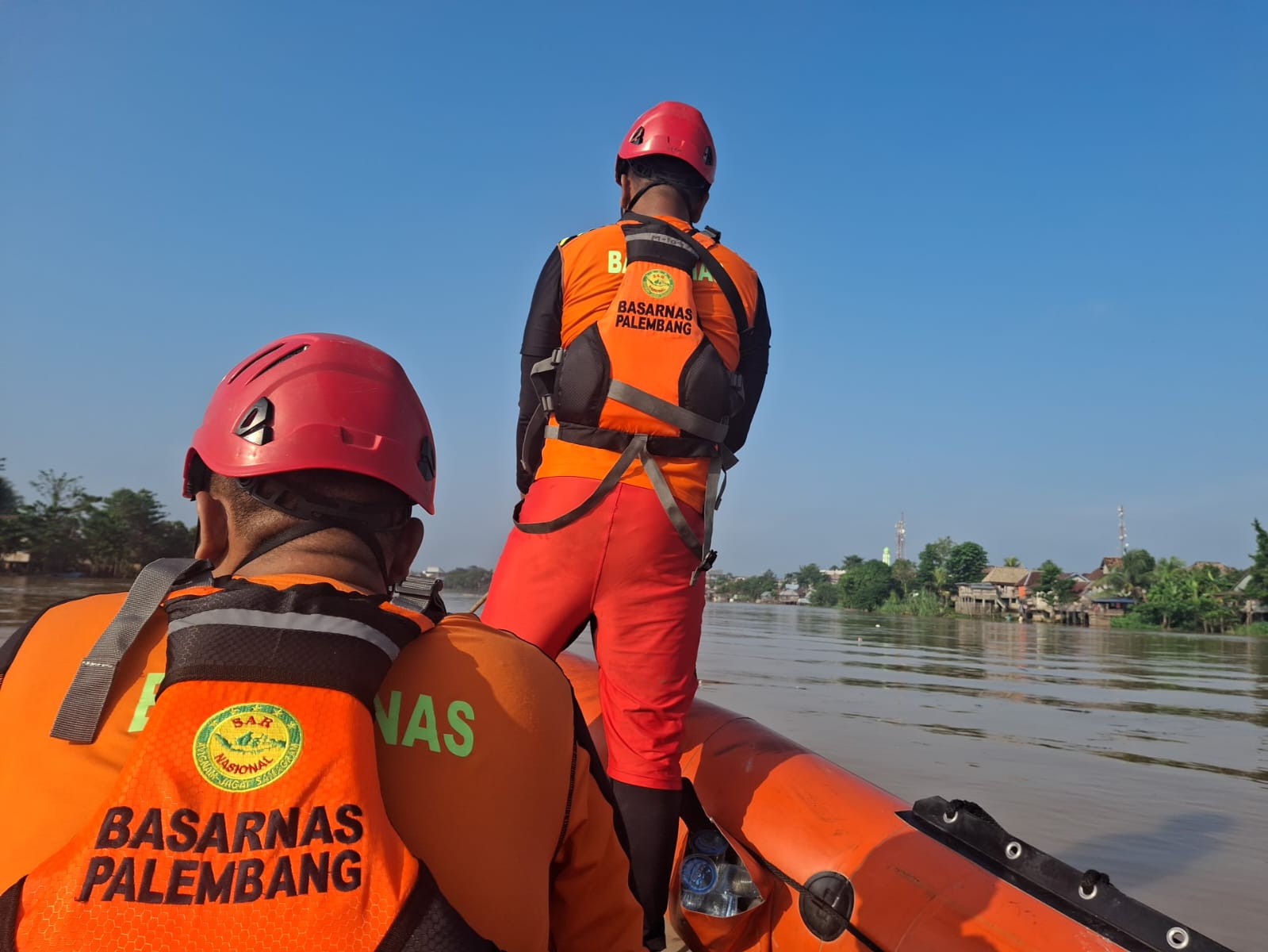 Penjual Telur Tenggelam Disungai Ogan , Basarnas Sumsel Kerahkan Personil 1