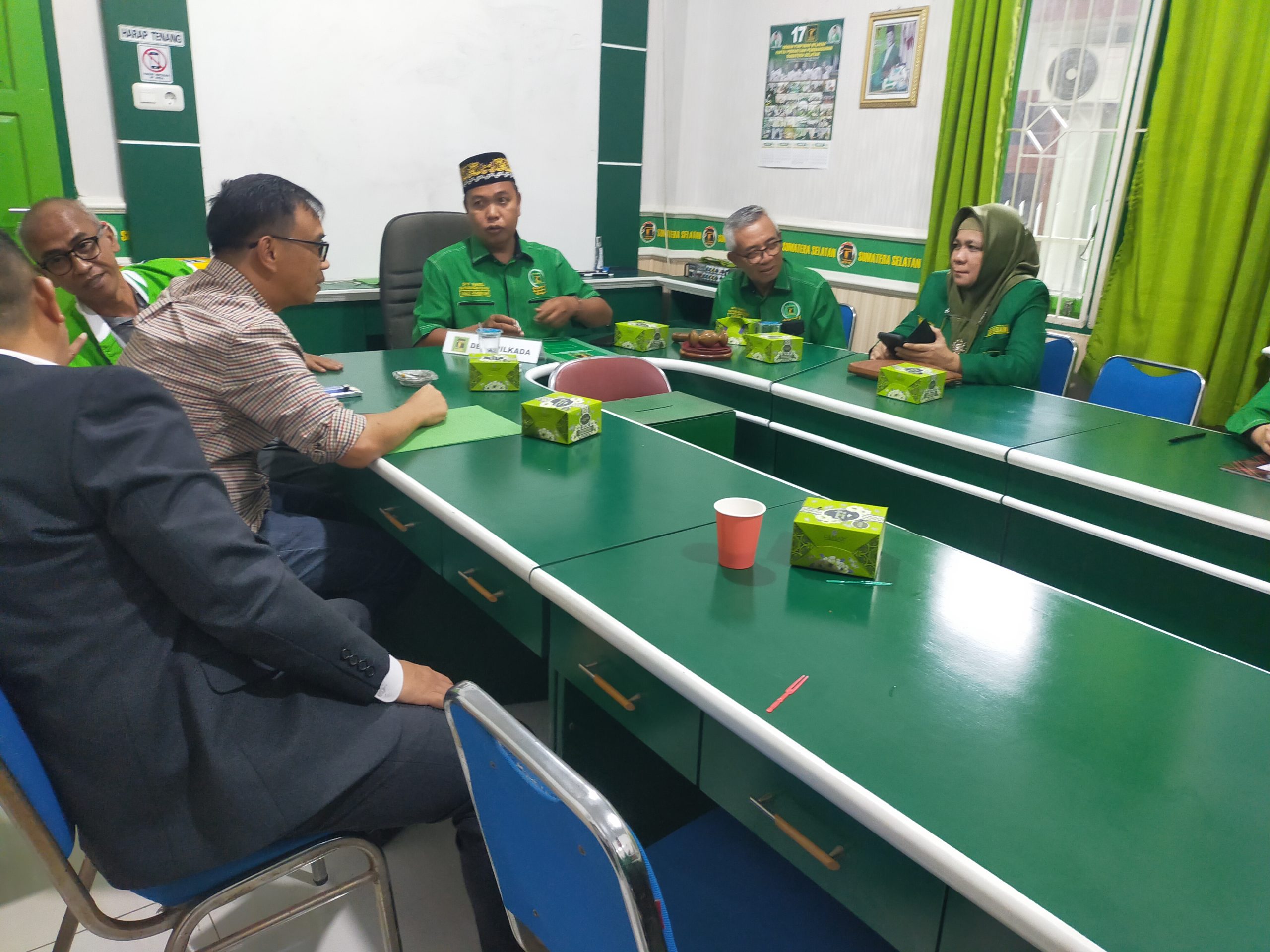Ambil Formulir, HD Harapkan Dukungan PPP di Pilkada Sumsel 1