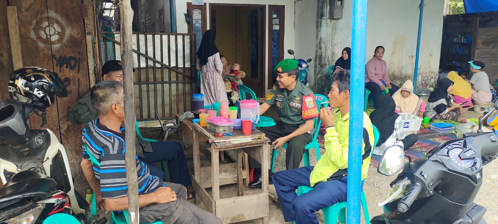 Ciptakan Kamtibmas Babinsa Kel AAL Bersilaturahmi Bersama Warga Binaan Yang Akan Melaksanakan Acara Hajatan 1