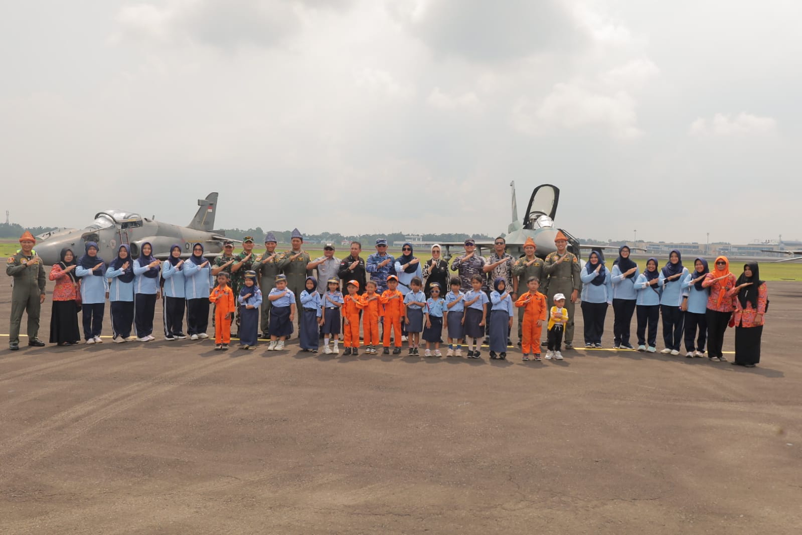 Babinsa Koramil 418-07/Sukarami Melaksanakan Monitoring Open Base Pelaksanaan Latihan Matra Udara II Kopsud I "Jalak Sakti" Tahun 2024 1