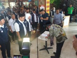 Herman Deru Resmi Lantik 50 Komunitas dalam Tim Elemen Masyarakat Khatulistiwa Sumsel