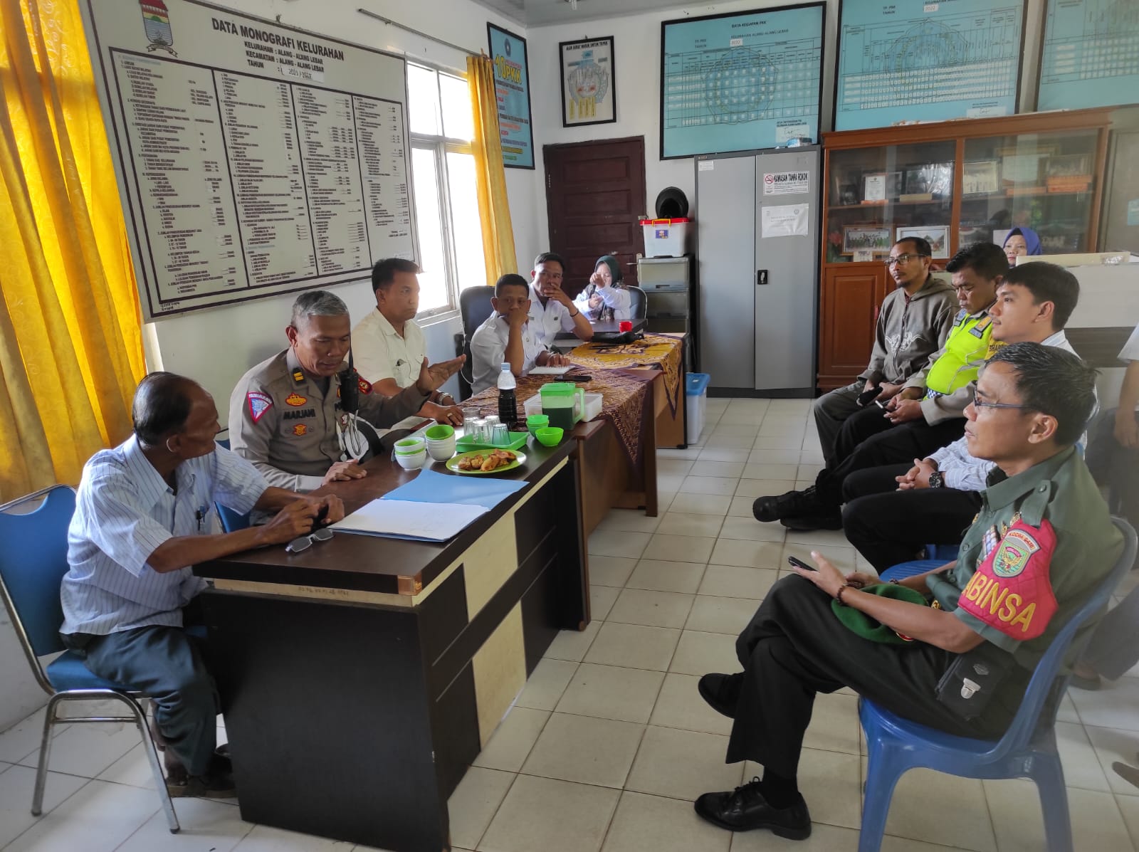 Atasi Permasalahan Warga Babinsa Bersama Tiga Pilar Gelar Musyawarah 1