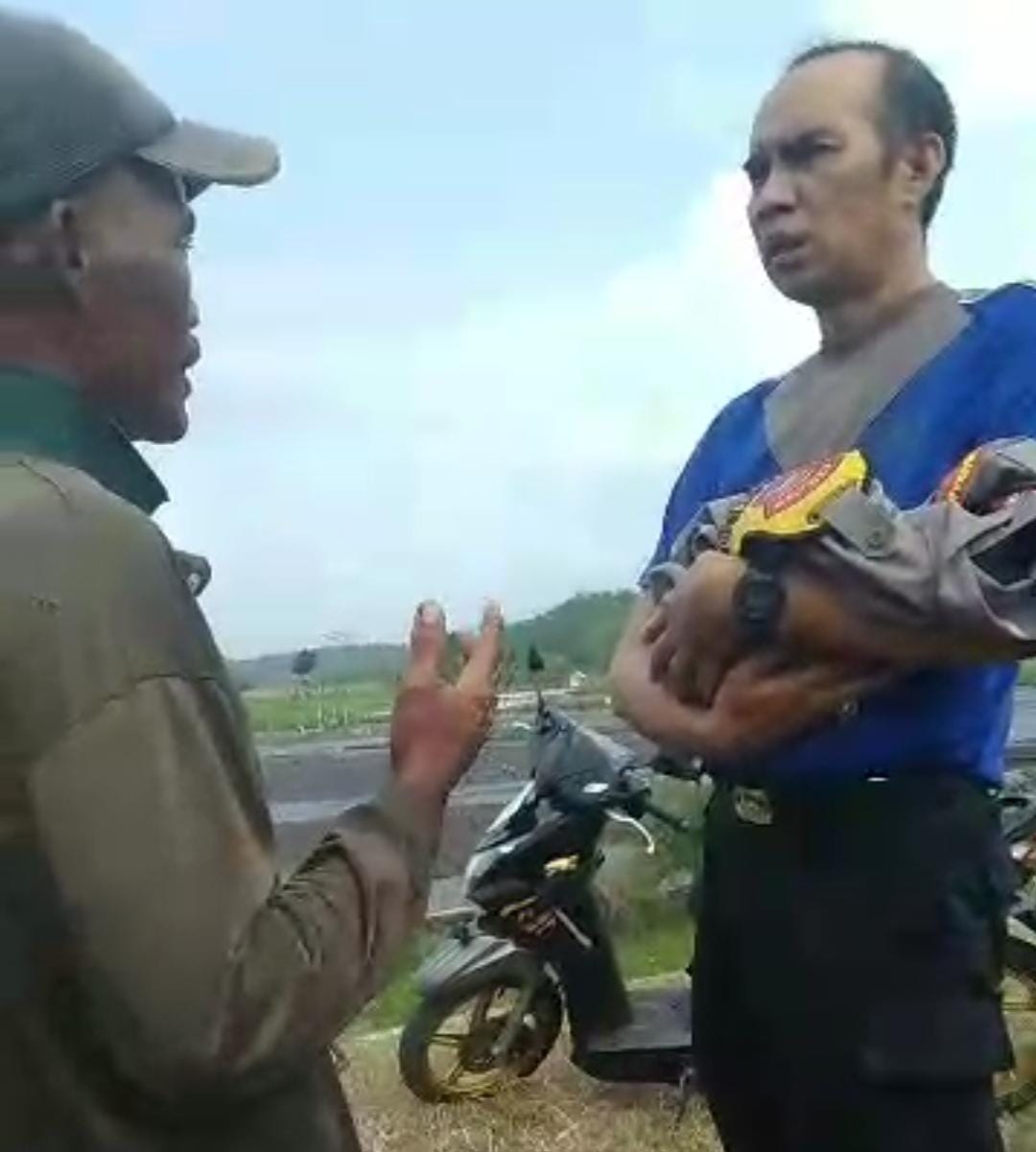 Menyentuh, Aipda Hendra Lepas Seragam demi Evakuasi Jasad Bayi Dibuang 1