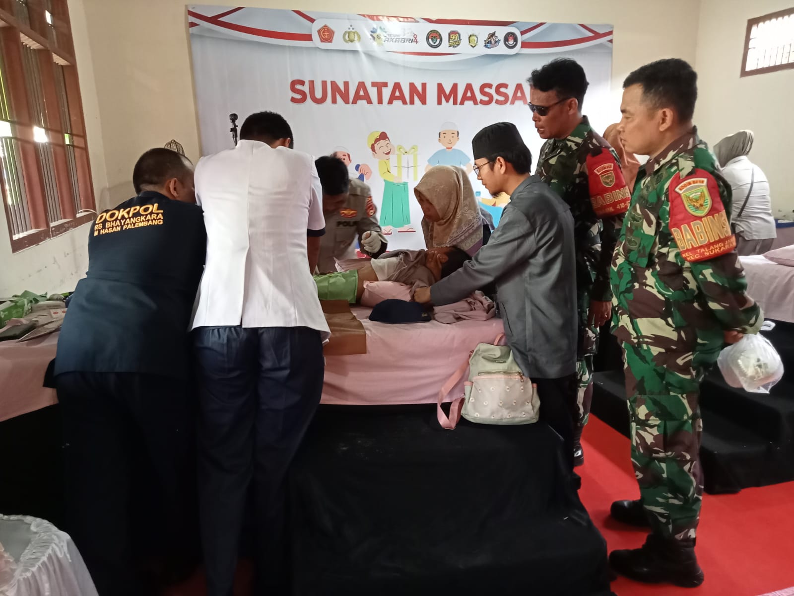 Danramil 418-07/Sukarami Bersama Babinsa Hadir Dan Monitoring Kegiatan Bakti Sosial dan Bakti Kesehatan Akabri 1994 2
