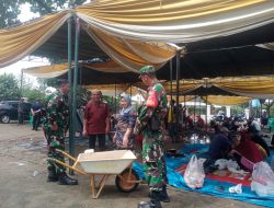 Sertu S Waruwu Melaksanakan Monitoring Kegiatan Pemotongan Hewan Kurban Bertempat Masjid Al Ihsan