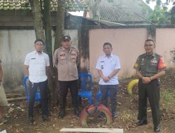 Babinsa Bersama Tiga Pilar Kompak Semai Bibit Cabe Dalam Rangka Penilaian Lomba PKK kota Palembang
