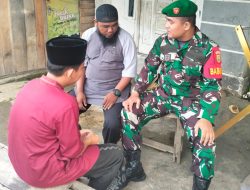 Cegah  DBD Babinsa Kebun Anjangsana Bersama Warga Himbau Jaga Kebersihan Lingkungan