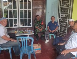 Babinsa Kel Sukajaya Bersama Bhabinkamtibmas Komsos Bersama Ketua RT Dan Tokoh Masyarakat Ajak Jaga Kamtibmas Menjelang Pilkada