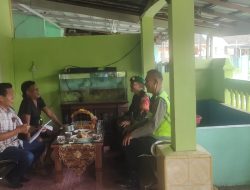 Babinsa Kel Alang – Alang Lebar Anjangsana Bersama RT Dan Warga Himbau Jaga Kamtibmas  Menjelang Pilkada