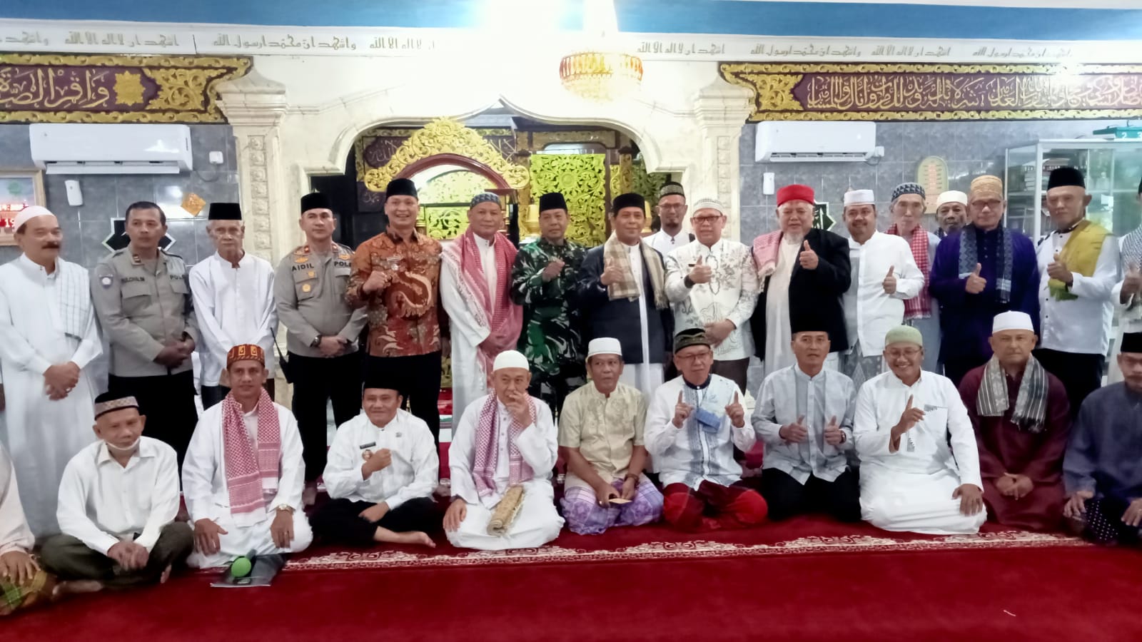 Danramil 418-08/Sako Bersama Babinsa Safari Jumat Bersama PJ Walikota Palembang Di Masjid Al Ikhlas 1