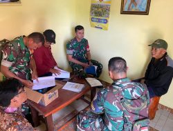Babinsa Talang Betutu Dampingi Aparatur Kelurahan Mandata Warga Penerima PKH