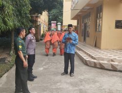 Babinsa Kel Karya Baru Berikan Materi  Wasbang Dan PBB Dalam MPLS SMA IT Al Furqon