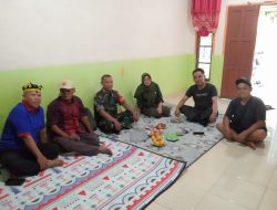 Ciptakan Kamtibmas Jelang Pilkada Babinsa Kel Talang Betutu Rutin Komsos Bersama Tokoh Masyarakat