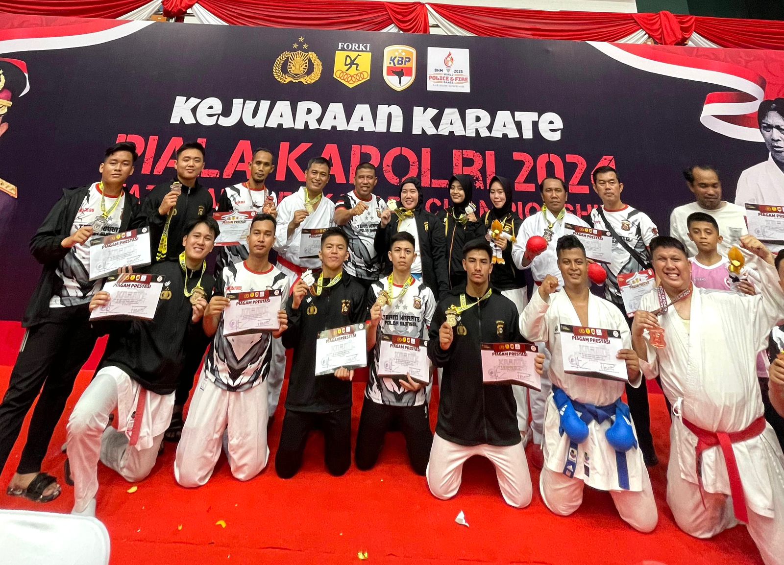 Tim Karate Polda Sumsel Sabet 12 Emas, 7 Perak dan 4 Perunggu di Kejuaraan Karate Piala Kapolri 2024 - National Karate Open Championship 1