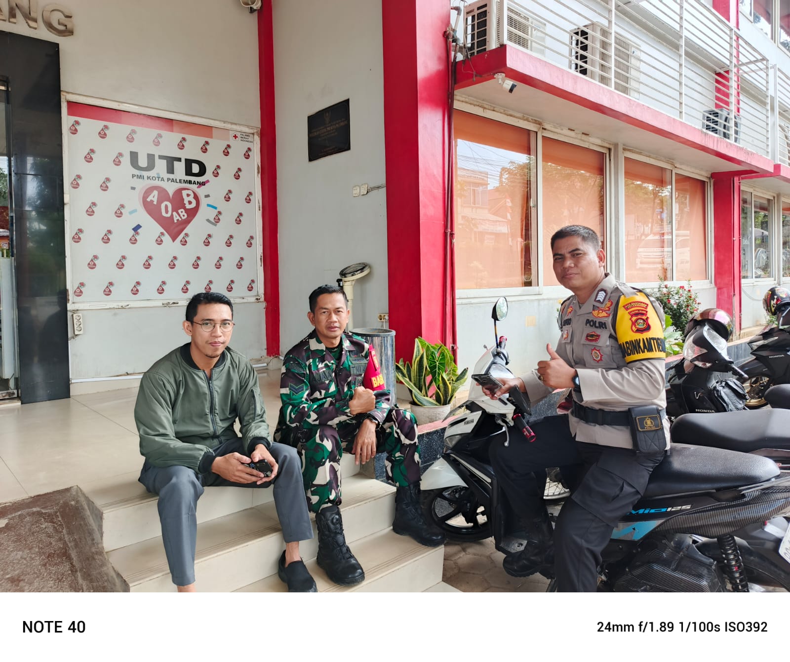 Jaga Kondusifitas Jelang Pilkada 2024 Babinsa Rutin Komsos Bersama Security dan Warga Binaan 1
