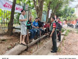 Babinsa Kel Srijaya Komsos Bersama Driver Ojek Online Himbau Agar Waspada Terhadap Penumpang Yang Minta Diantar