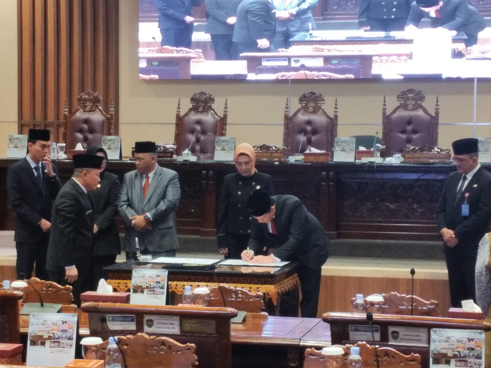 DPRD Sumsel Bersama Gubernur Sepakati KUA dan PPAS APBD Provinsi Sumsel Tahun Anggaran 2025 4