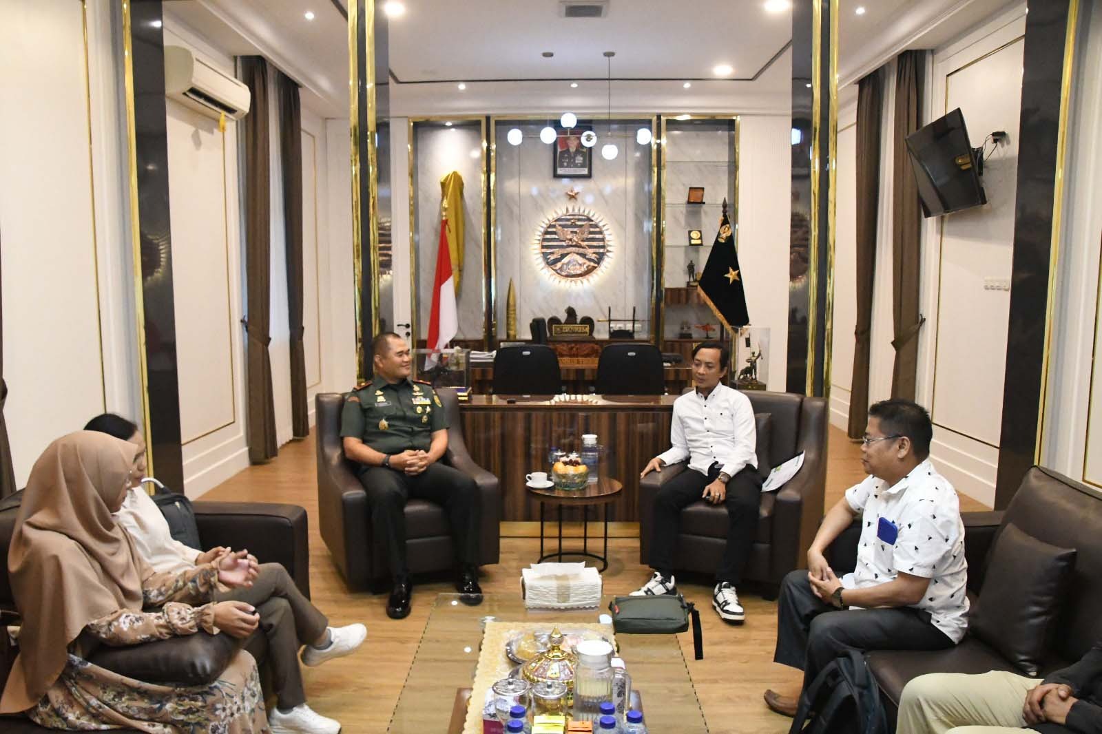 Perangi Berita Hoaks, Danrem 044/Gapo Apresiasi Program Kerja AMSI Sumsel 1