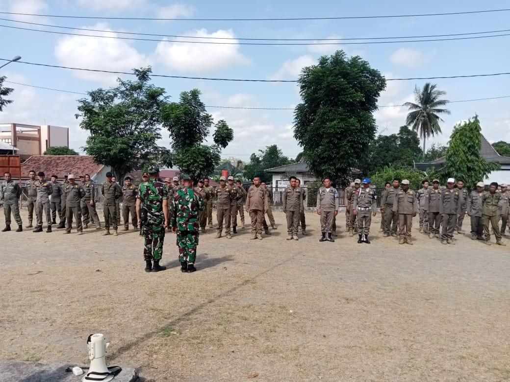 Ciptakan Disiplin Dalam Bertugas Babinsa Koramil 418-07/Sukarami Berikan Pelatihan Peningkatan Disiplin Anggota Sat Pol PP Kota Palembang 1