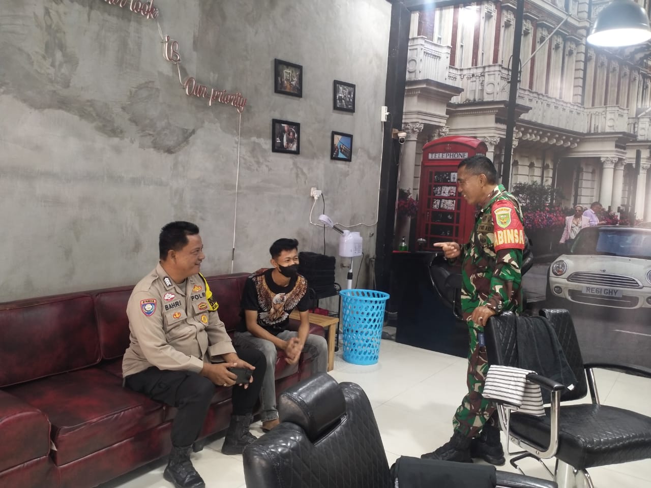 Ciptakan Situasi Kamtibmas Yang Kondusif Babinsa Bersama Bhabinkamtibmas Komsos Bersama Warga Binaan 1