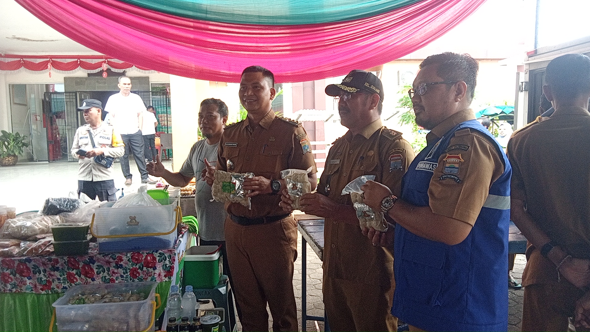 Tekan Laju Inflasi Pemerintah Kota Palembang Melalui Kecamatan Sako Mengelar Pasar Murah 2