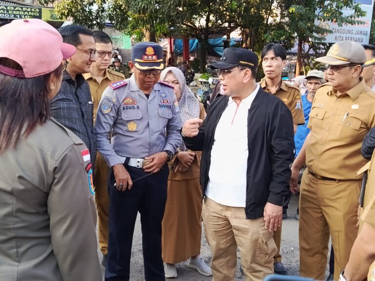 Pasar Lemabang Bakal Dirapikan, Tempat Parkir dan Akses Lalu Lintas Jadi Sorotan Pj Wali Kota 1