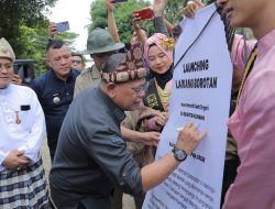 Kembangkan Destinasi Wisata Berbasis Sejarah dan Budaya, Pj Wali Kota Resmikan Lawang Borotan