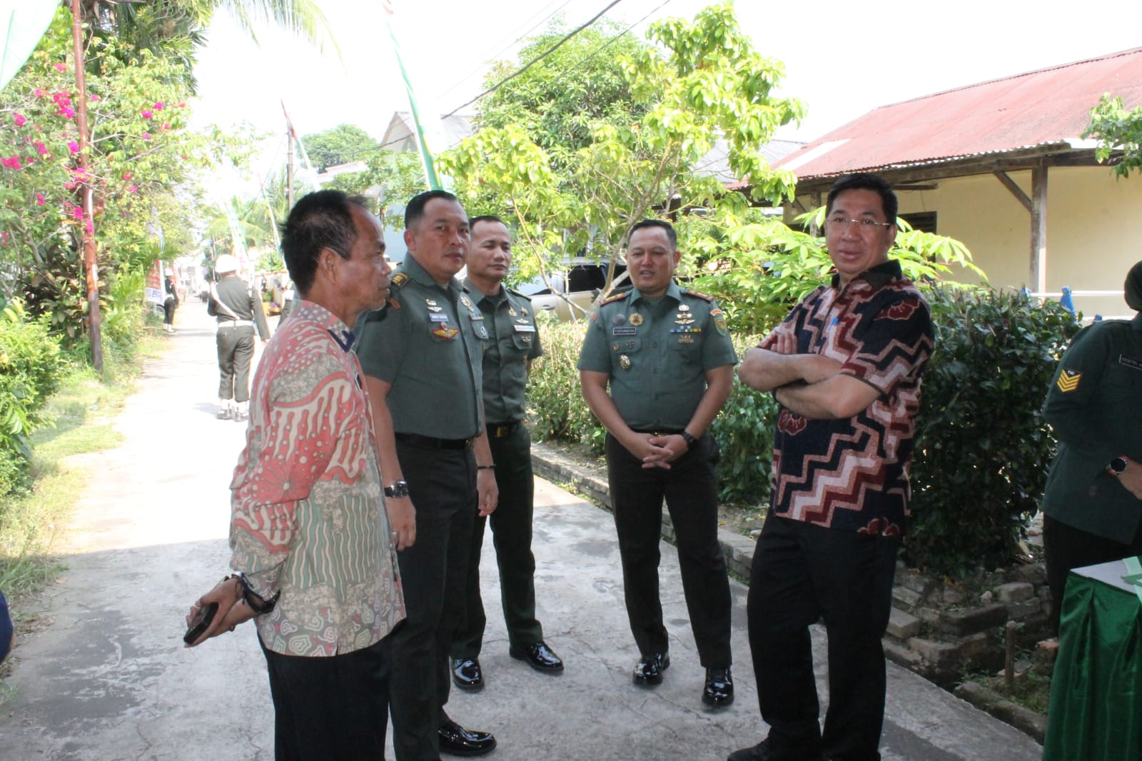 Dandim 0418/Palembang Dampingi Kasdam II Sriwijaya resmikan Rehap Rumah di kota Palembang 1