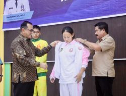 Sekda Edward Candra Lepas Kontingen Pra-POPNAS Sumsel 2024 ke Solo
