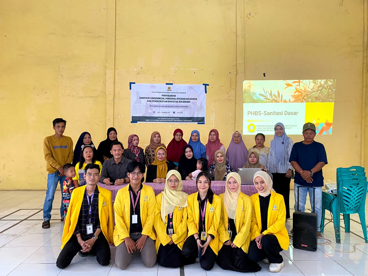 Pengabdian Masyarakat Skema Integrasi "Penyuluhan Sanitasi Lingkungan, Personal Hygiene Keluarga, dan Peningkatan Kualitas Air Bersih" 1