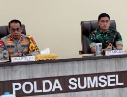 Persiapan Pilkada Serentak, Pangdam II/Sriwijaya dan Kapolda Sumsel Ikuti Vicon Dengan Kapolri dan Panglima TNI