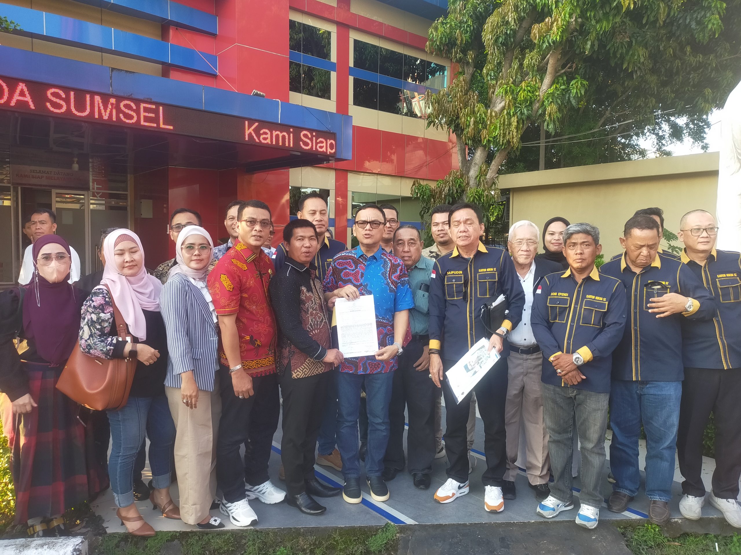 Joncik Muhammad Resmi Laporkan Akun FB Lintang Empat Lawang Group ke Polda Sumsel 1