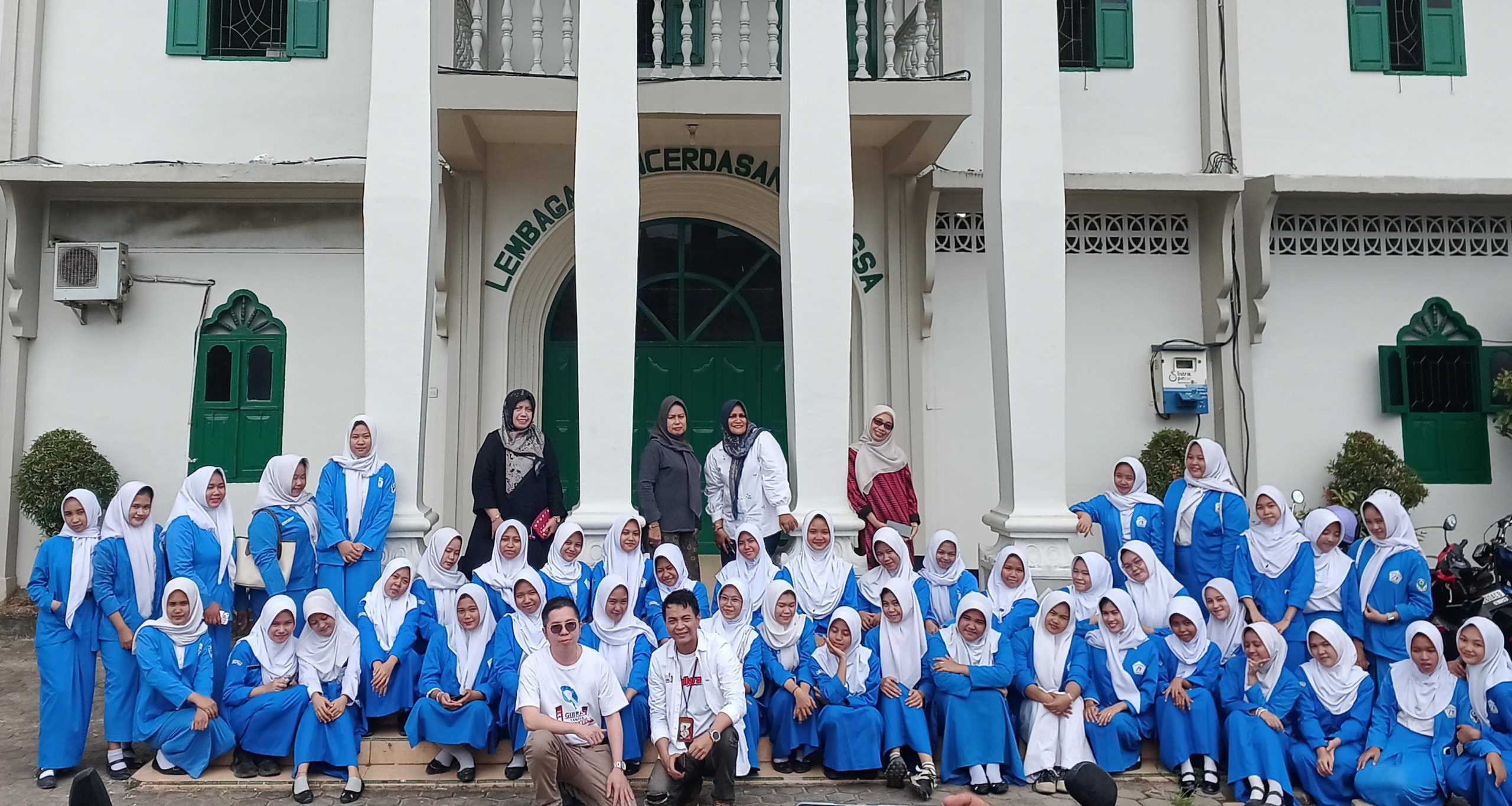 DPW Gibran Sumsel Bersama Allvro.id Kembali Gelar Sosialisasi Dan Pemahaman Dasar Literasi Digital Di SMK Farmasi Yayasan Pembina Palembang 1