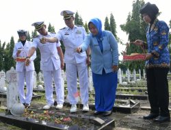 Lanal Palembang Gelar Ziarah di TMP Ksatria Ksetra Siguntang