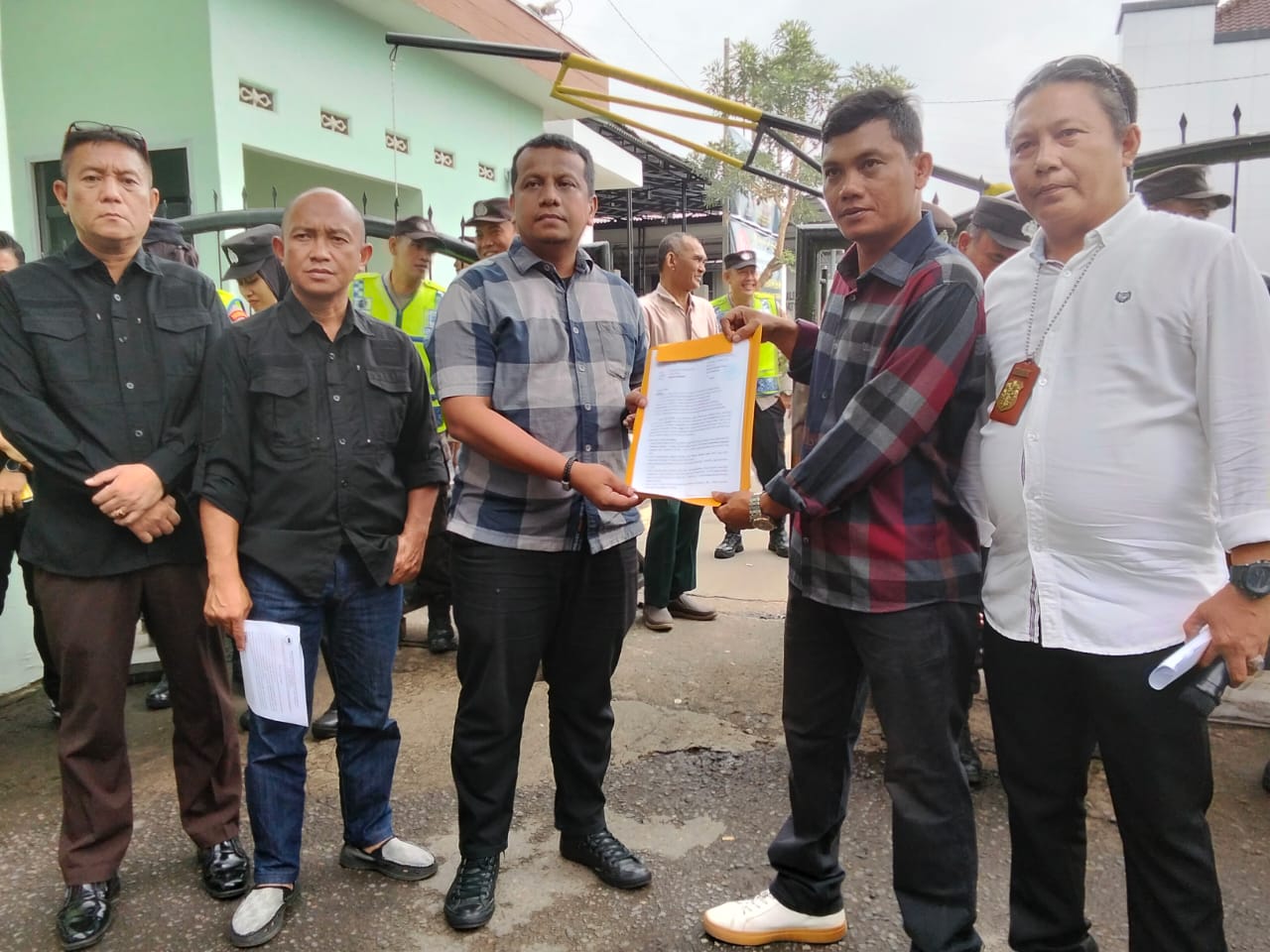 Massa LSM TPMHK Minta Kejaksaan Negeri Segera Proses Dugaan Tipidkor di Dinas Ketahanan Pangan dan Pertanian Kota Palembang 1