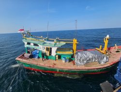 Bea Cukai Aceh Gagalkan Penyelundupan 45 Ton Bawang Merah dan 28 Karung Pakaian Bekas di Perairan Jamboaye