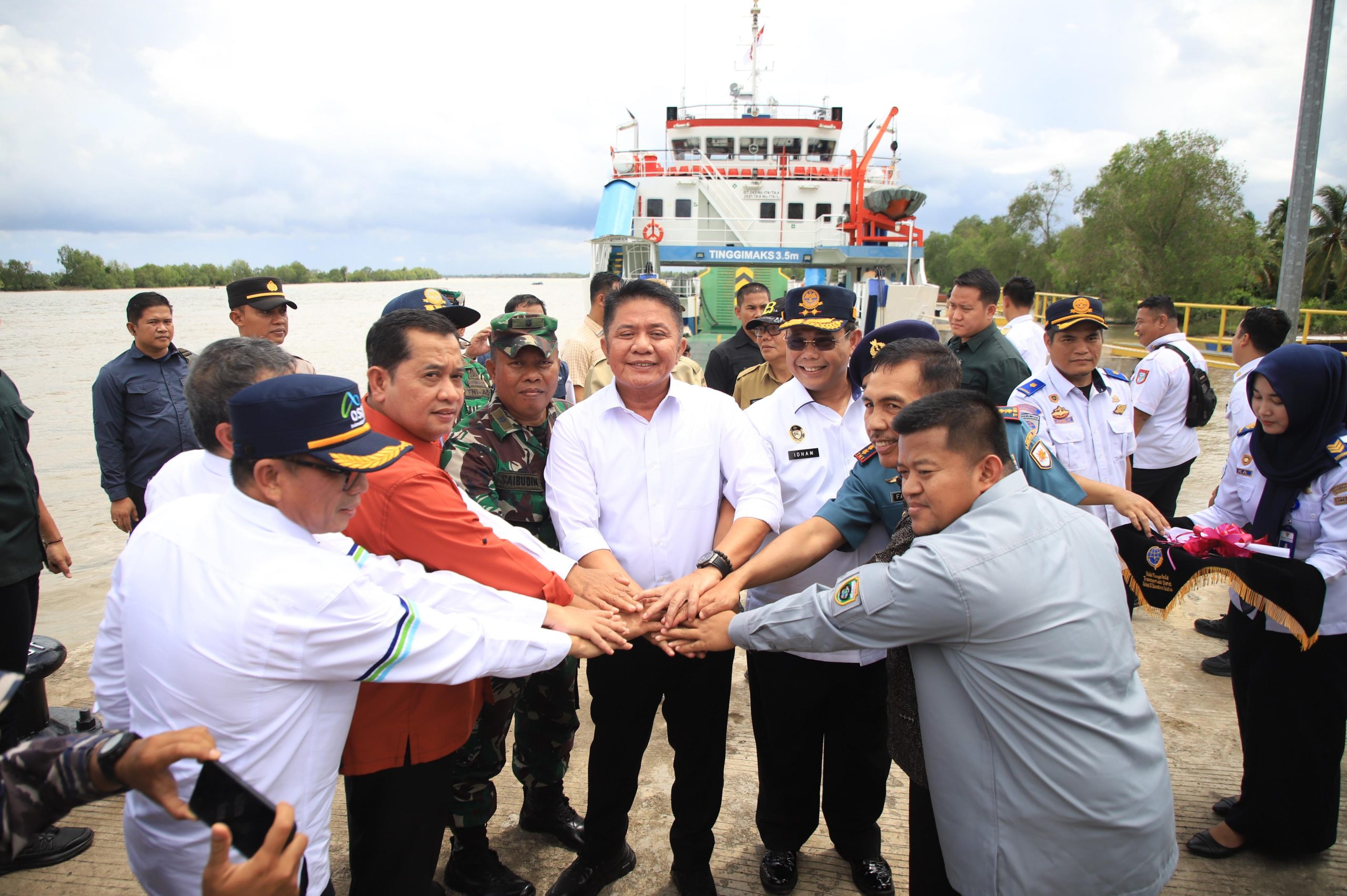 Jawab Kebutuhan Masyarakat Banyuasin, Gubernur Herman Deru Resmikan Operasional Angkutan Penyeberangan KMP Puteri Leanpuri 1