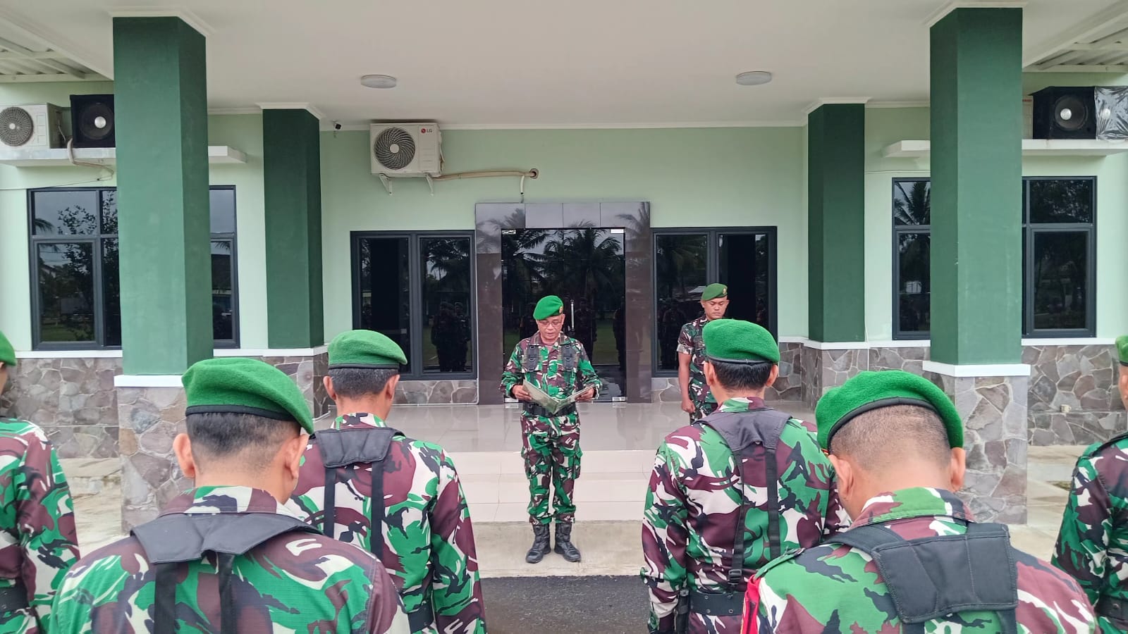 Berikan Rasa Aman Sambut Hari Raya Idul Fitri 1446 H Kodim 0418/Palembang Siagakan Prajurit 1