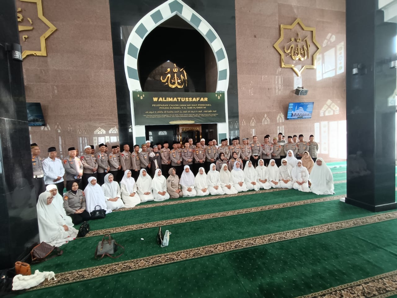 Kapolda Sumsel Lepas 44 Personil Berangkat Haji 1