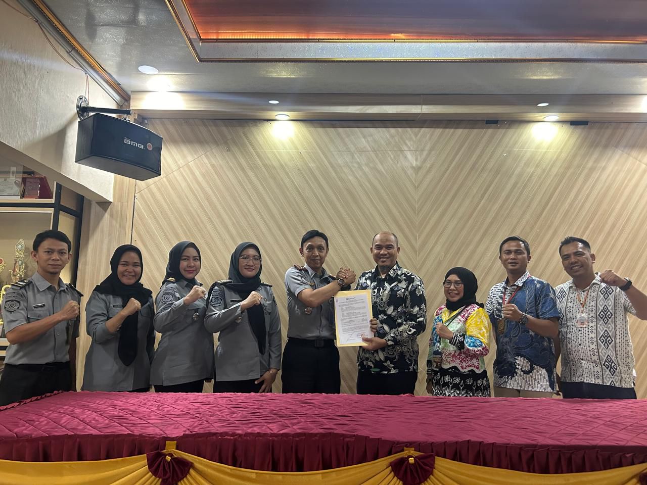 Serah Terima Lapangan Tenis Indor Rutan Kelas I Palembang dari Pihak PT Bukit Asam (BA) 1