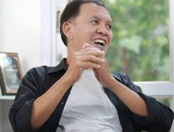 Bagindo Togar : Kepemimpinan di PALI Fenomena intelektual Bak Autism dan Politik Ekor Jas