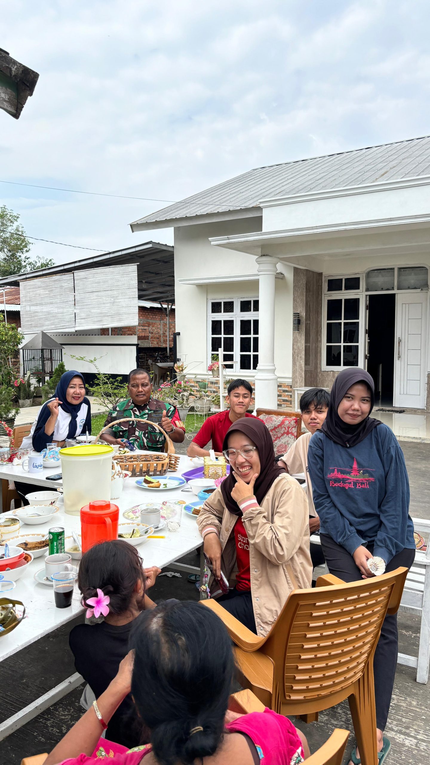 Bangun Karakter Remaja, Babinsa Laksanakan Komsos di Kampung Serang 2