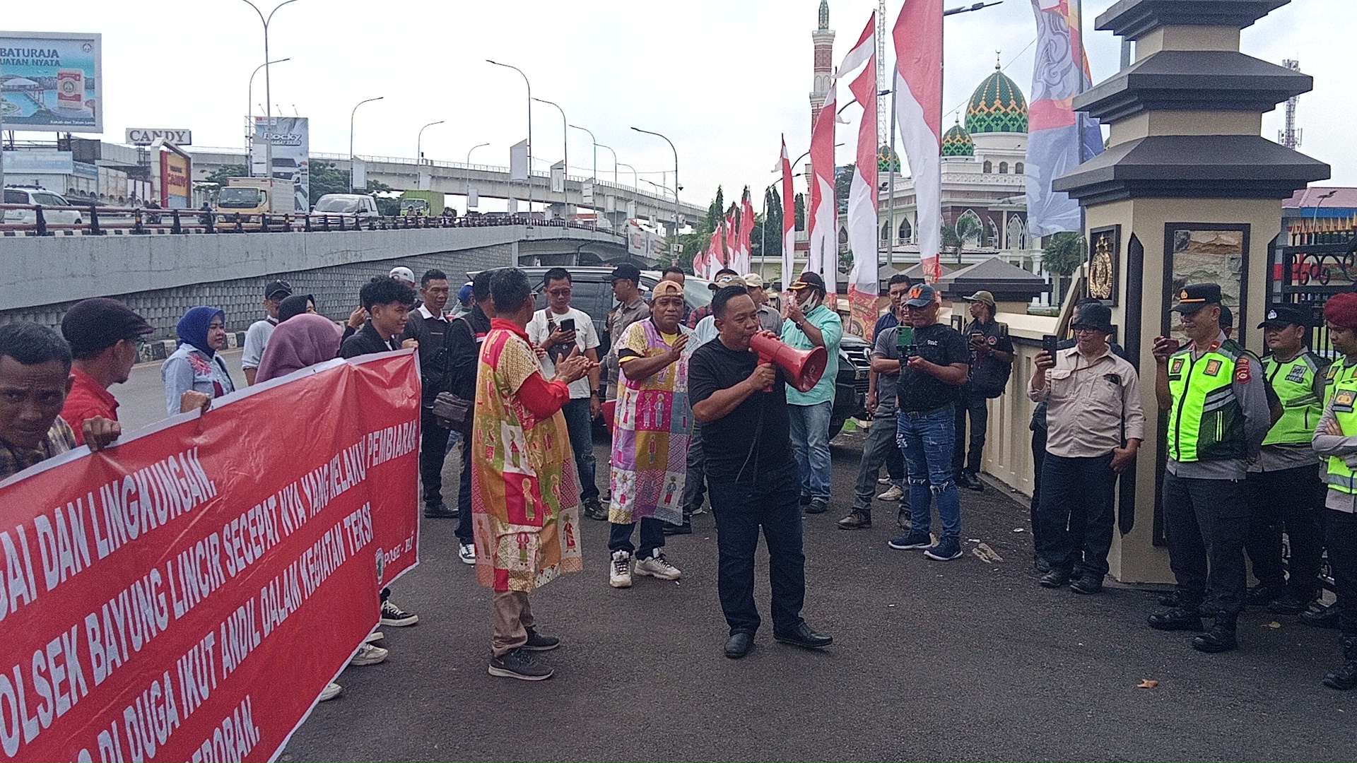 Lingkungan Tercemar, POSE RI Desak Polda Sumsel Usut Mafia Minyak di Bayung Lencir 1